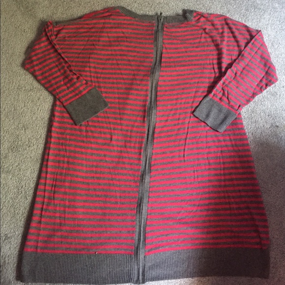 Sweater with 1/4 sleeves - Picture 2 of 2